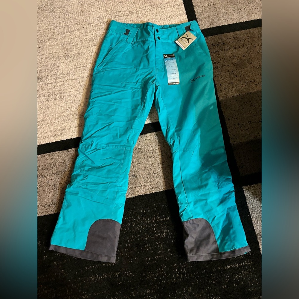 Snow pants
